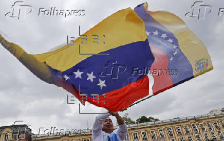 Venezolanos salen a protestar en Bogot para reivindicar el triunfo electoral de Gonzlez