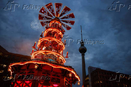 Berlin's Christmas markets throw open its doors to mulled wine-loving crowds