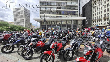 Protesto de mototaxistas em So Paulo (SP)