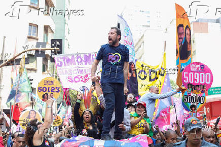 ltimo ato de campanha do candidato Guilherme Boulos (PSOL) na Avenida Paulista