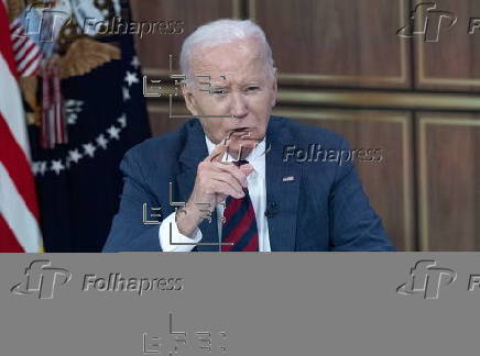 US President Biden receives a briefing on Hurricane Milton