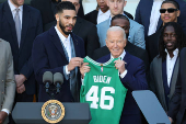 Biden elogia la fuerza de los Celtics y revela que el Servicio Secreto le llama 