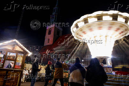 Berlin's Christmas markets throw open their doors to mulled wine-loving crowds