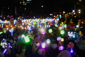 Protesters take part in a rally calling for the impeachment of South Korean President Yoon Suk Yeol, in Seoul