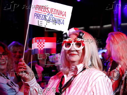 Croatia holds first round of presidential election