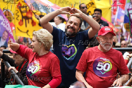 ltimo ato de campanha do candidato Guilherme Boulos (PSOL) na Avenida Paulista