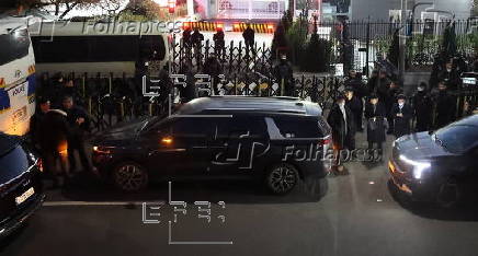 Investigators to execute warrant to detain President Yoon