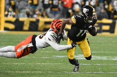 NFL: Cincinnati Bengals at Pittsburgh Steelers