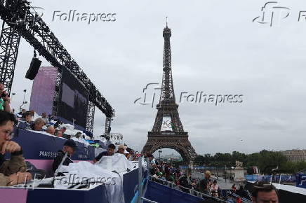 Preparativos para a cerimnia de abertura dos Jogos  de Paris