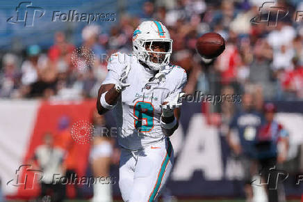 NFL: Miami Dolphins at New England Patriots