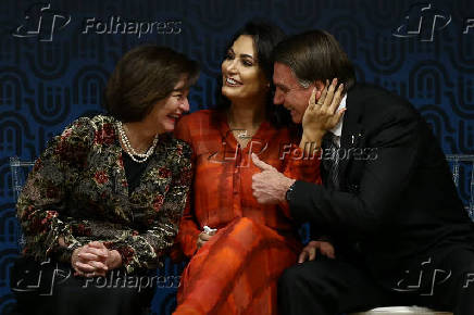 A procuradora Raquel Dodge em evento com Jair Bolsonaro e a primeira-dama, Michelle