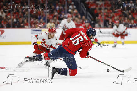 NHL: Carolina Hurricanes at Washington Capitals