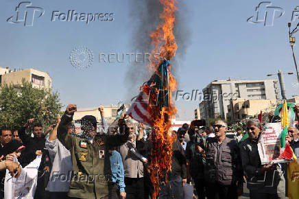 Demonstrators rally against Israel's strikes on Gaza and Lebanon in Tehran