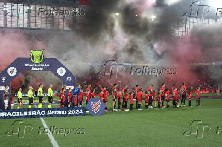 Partida entre o athletico contra o fluminense pelo campeonato brasileiro da srie a