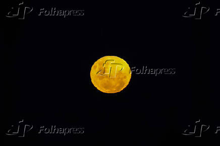 Super lua em Sorocaba (SP)