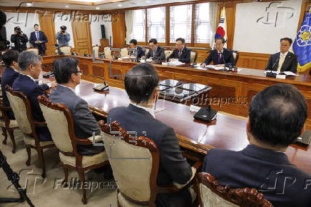 South Korean Prime Minister meets heads of major hospitals