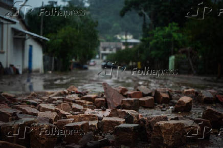 Destruio causada pelas chuvas em Sinimbu (RS)