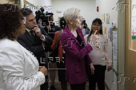 Senator Elizabeth Warren tours Head Start School