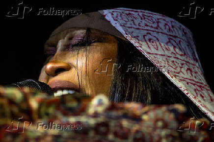 Cantora Erykah Badu se apresenta no Espao Unimed