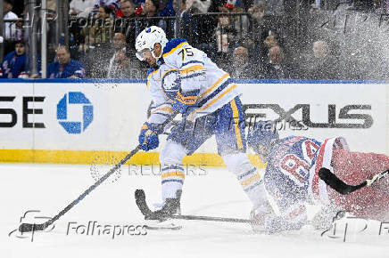 NHL: Buffalo Sabres at New York Rangers