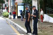 Ato contra o tnel da Sena Madureira  manifestantes fazem uma passeata e  quebram grade de proteo da sena Madureira,(10)SP