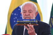 Lula lanza el programa Periferia Viva, destinado a la urbanizacin de las favelas