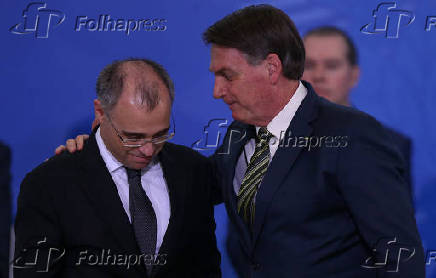 O ministro da Justia Andr Mendona e o presidente Jair Bolsonaro