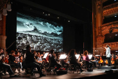 Sebastio Salgado fusionar sus imgenes con msica de Philip Glass y Villa-Lobos en Liceu