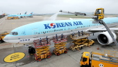 Spring cleaning of Korean Air plane at Incheon Airport