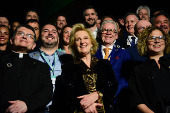 Cristo ganha iluminao especial para receber princesa Astrid