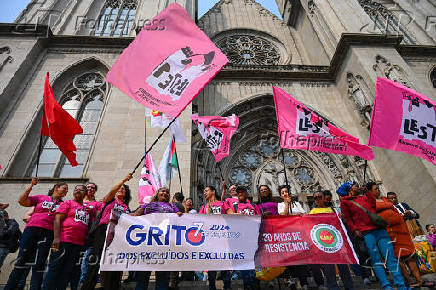 30 Grito dos Excludos, na Praa da S