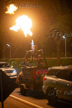 Carreata de fogo ilumina as ruas de Venncio Aires