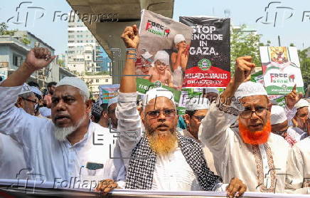 Bangladeshi Islamic political activists protest in Dhaka against the conflict in Gaza