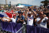 Gustavo Bala Loka compete na final do BMX freestyle