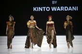 Kinto Wardani - Runway - Indonesia Fashion Week 2024