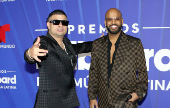 El negro y los diseos clsicos intervenidos dominaron la alfombra de los Latin Billboards