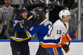 NHL: New York Islanders at St. Louis Blues