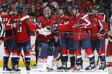 NHL: Carolina Hurricanes at Washington Capitals