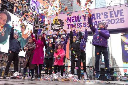 Pessoas participam do Teste de Confete de Vspera de Ano Novo na Times Square