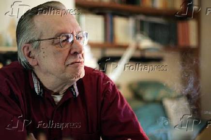 Entrevista com o escritor Olavo de Carvalho