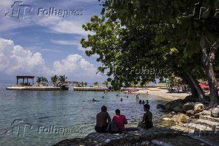 Vista interna do resort Moulin Sur Mer Beach Resort, na cidade de Montrouis, no Haiti