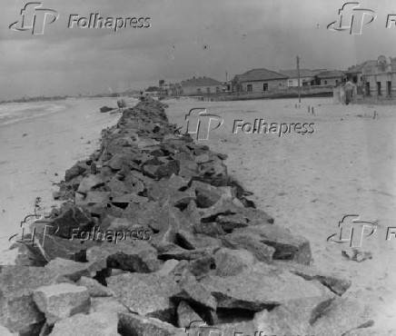 Pedras no litoral de Olinda. (Foto: