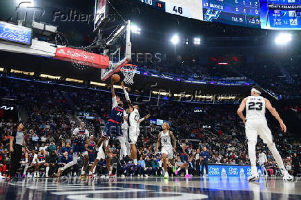 NBA: San Antonio Spurs at Los Angeles Clippers