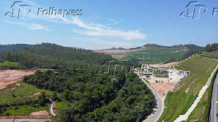 Aterro de tratamento de resduos na regio leste de SP