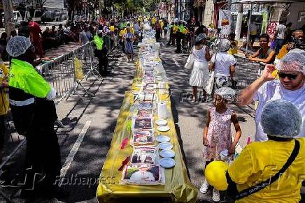 Tradicional Bolo do Bixiga no aniversrio de So Paulo - 471 anos