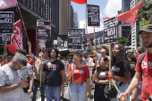 Manifestantes protestam contra a jornada de trabalho 6x1