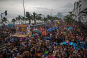 Bloco Simpatia  Quase Amor desfila no bairro de Ipanema, no Rio de Janeiro