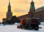 Iluminao de Natal entre as lmpadas de rua, em Moscou, na Rssia