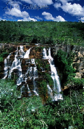 Cachoeira de Almcegas na Chapada dos