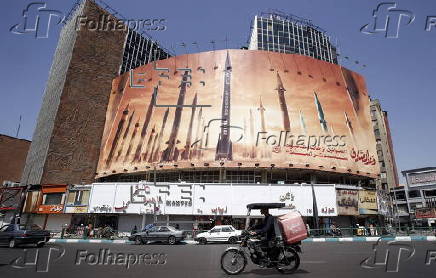 Anti-Israel billboards in Tehran following explosions around central city of Isfahan